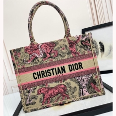 Christian Dior Shopping Bags